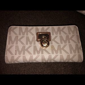 Michael Kors wallet